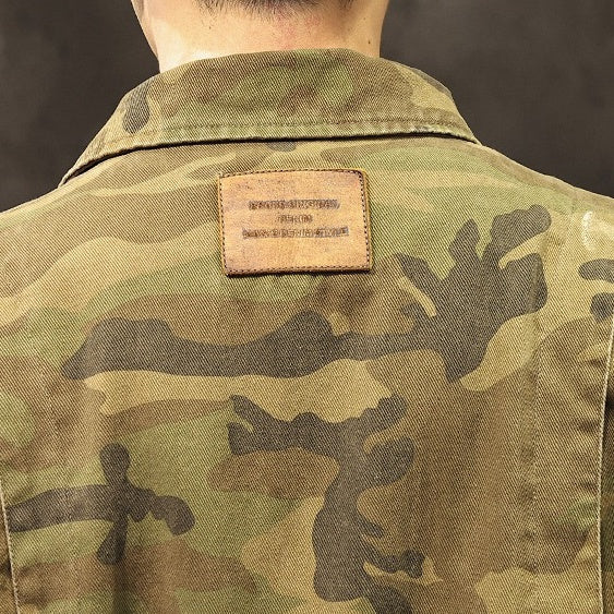 CHAQUETA Traff CAMUFLAJE CON CUELLO
