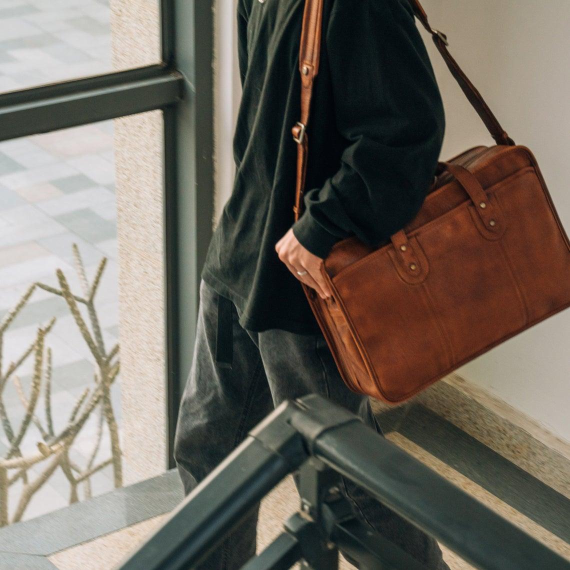 BOLSO DE CUERO UNISEX Traff VGN6740