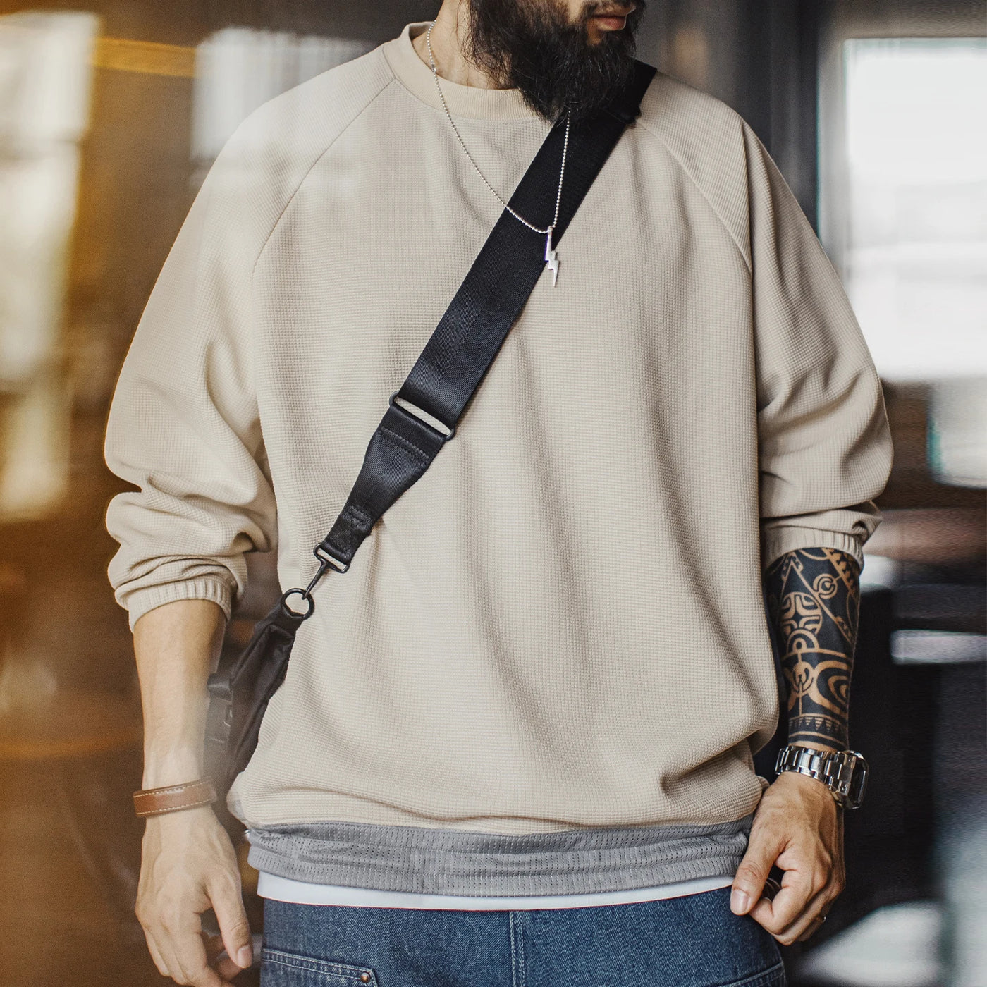 Maden Men‘s Casual Waffle Weave Sweatshirt Loose Fit Crew Neck Pullover Contrasting Drawstring Hem Casual Outerwear Spring Fall