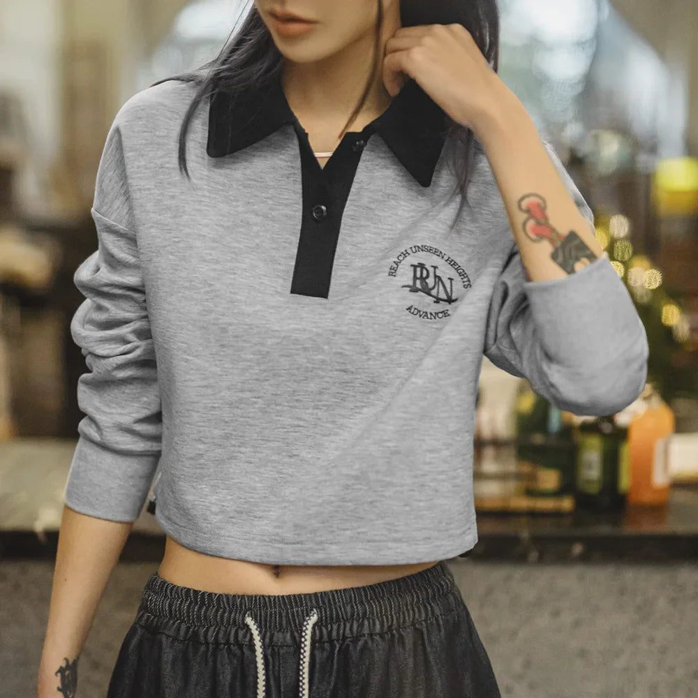 Sudadera Retro Traff con Cuello Polo Bordado
