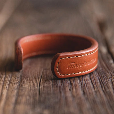 Maden Letter Leather Cuff Bracelets For Men Adjustable Handmade Wristband Khaki Bracelet Brown Print Indian Thunderbird Jewelry
