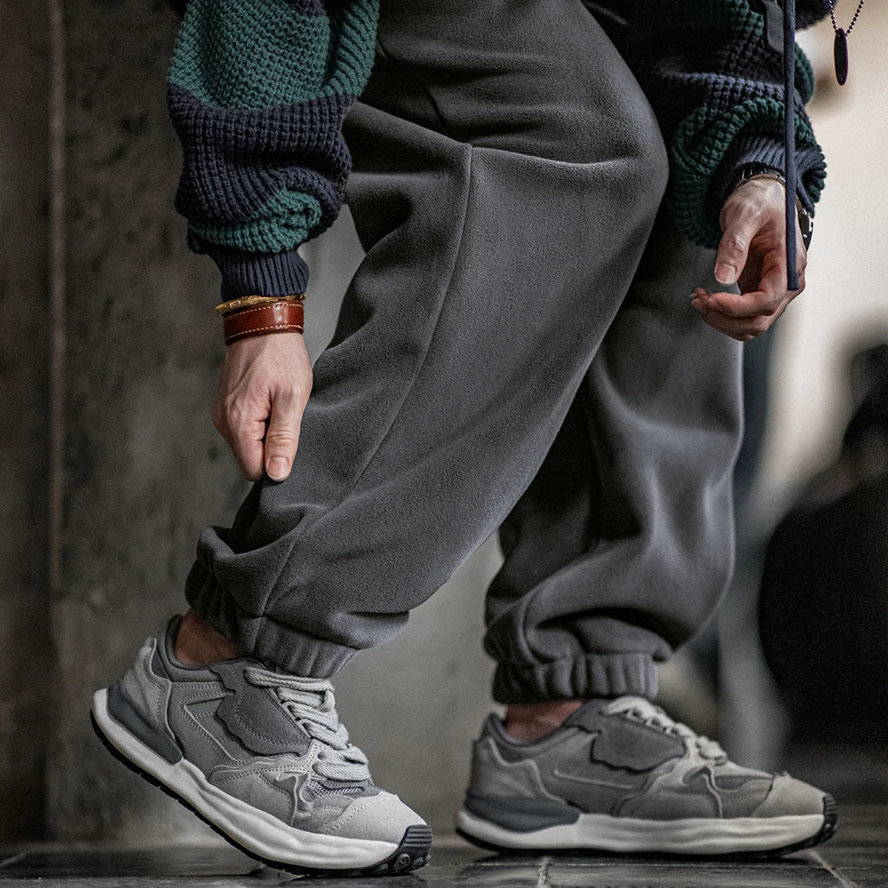 Maden Men's Casual Polar Fleece Cuffed Sweatpants Solid Color Elastic Waist Fleece-lined Pants Warm Sports Straight-leg Trousers