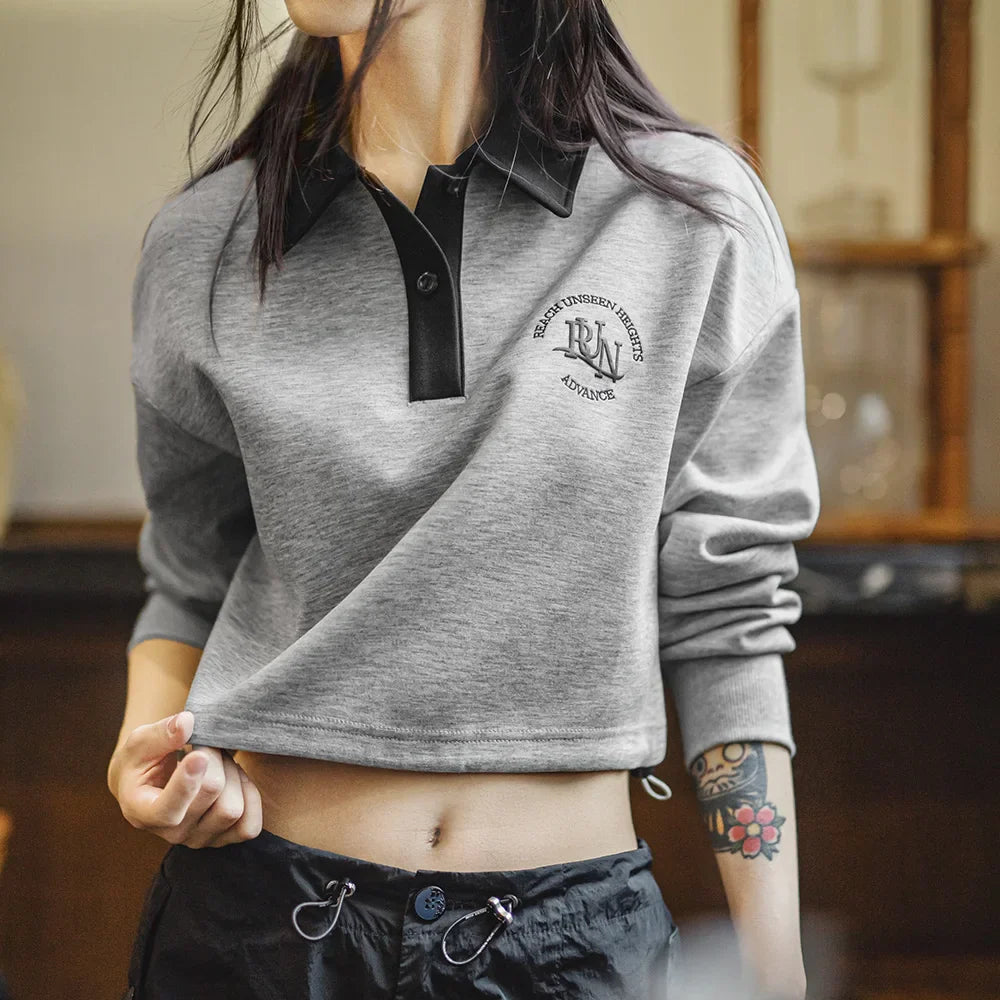 Sudadera Retro Traff con Cuello Polo Bordado